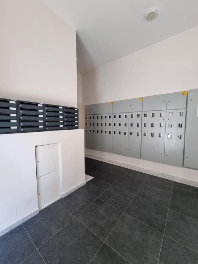 Fantastic New Centre Apartment Podgorica Exterior foto